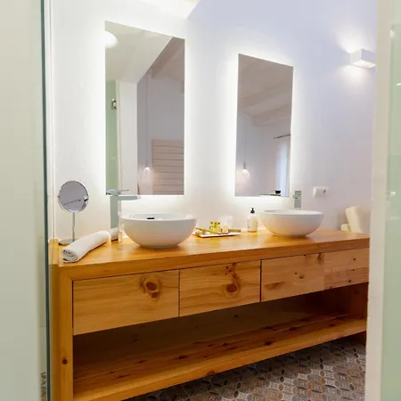 Roca Nou Hotel