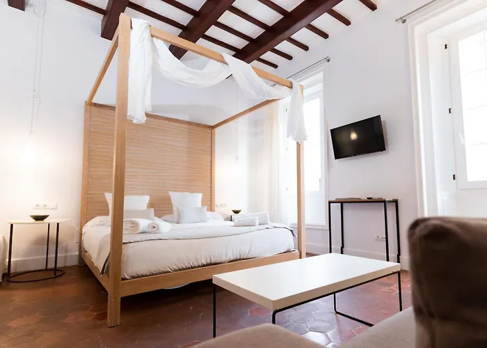 Roca Nou ホテル マオー